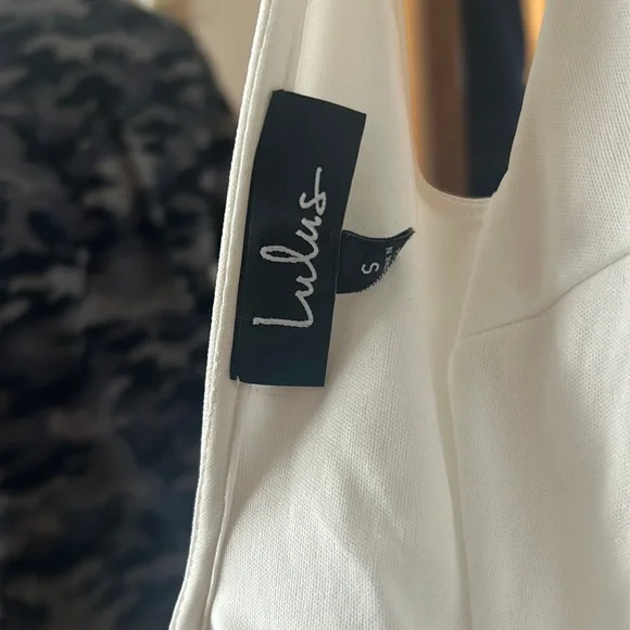 White backless midi lulus dress! - Picture 3 of 3